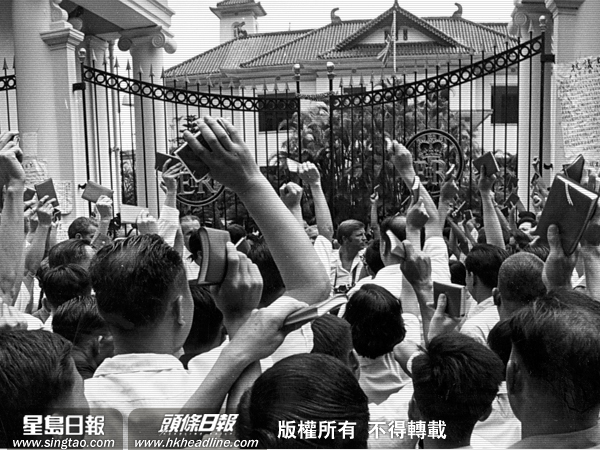 雖然坐困圍城,但是港督戴麟趾處變不驚。